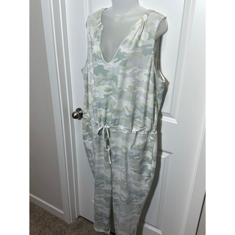 Skinnygirl Jeans Women's 2X Camouflage Print Sleeveless Jumpsuit Romper Camo XXL